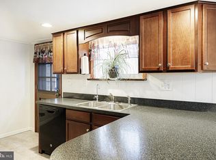 4760 Fahringer Dr, Hellam, PA 17406