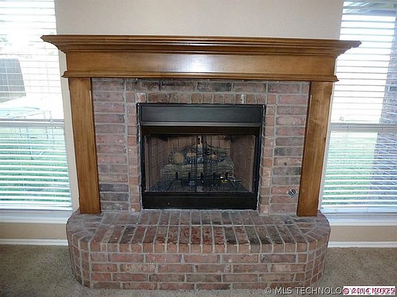5th image of 14608 Jordan Ct
