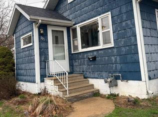 117 6th Ave SW, Oelwein, IA 50662