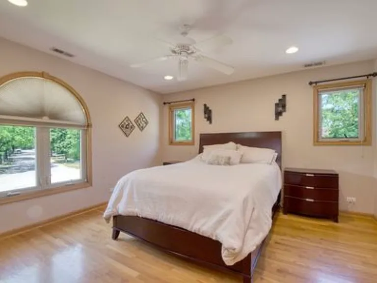 2945 Hartzell St — Photo 14
