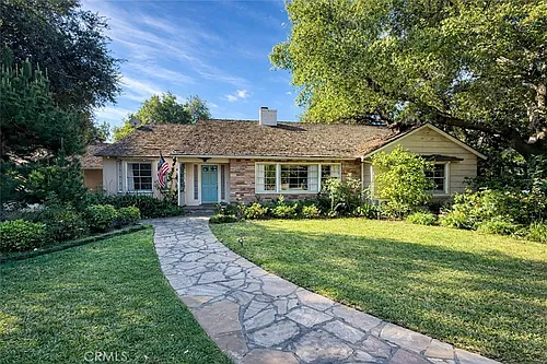 18 Woodland Ln Photo 1