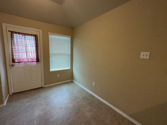 2nd image of 811 Lovebug Ln