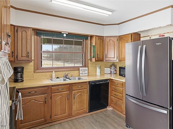 5th image of 1084 Township Road 1806