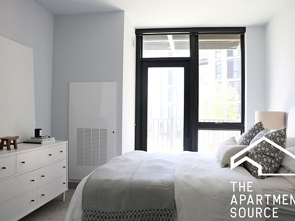 2nd image of 2156 N Elston Ave #350