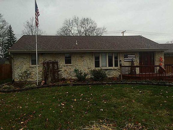 2nd image of 619 Woodlawn Ave
