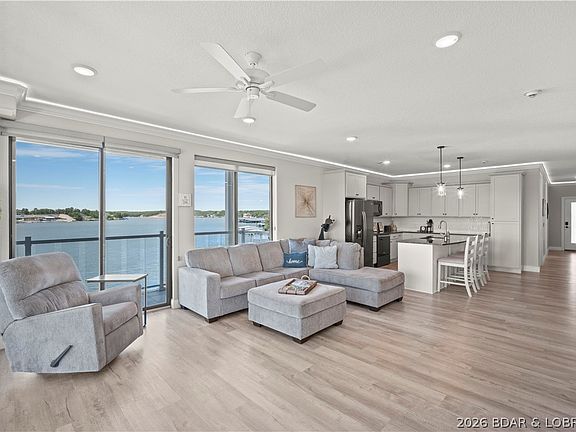 3rd image of 1065 Topsider Ln Unit 301
