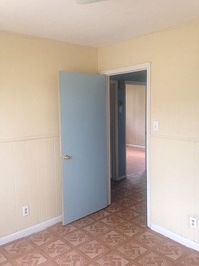5th image of 3015 Drexel St