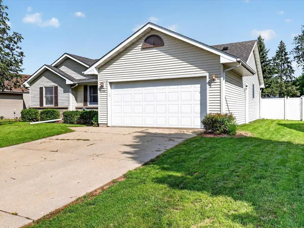 1500 Evergreen Dr, Janesville, WI 53546