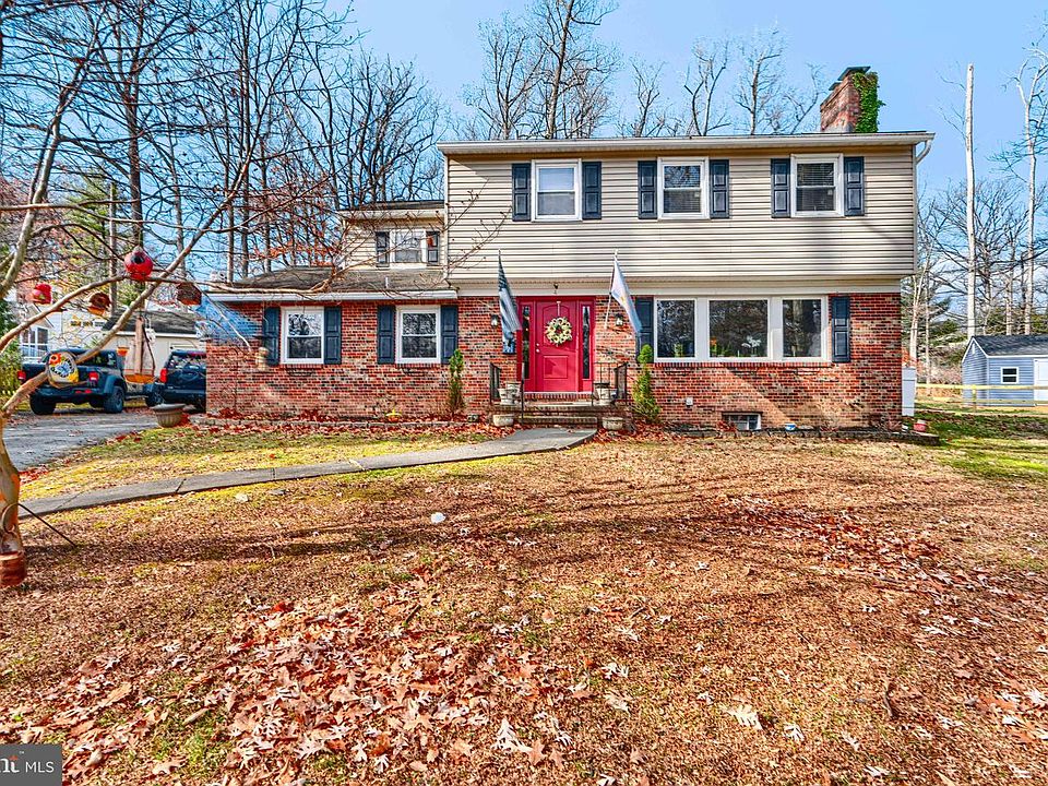 1st image of 4 Valley Oak Ct