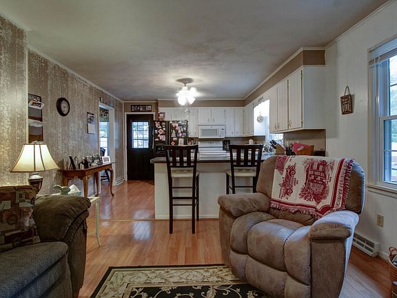 5th image of 249 Harvest Ln
