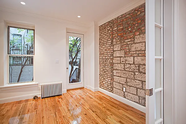 Rented by Dallien Realty Limited Liability Company | media 18