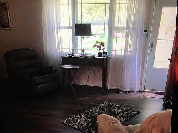 5th image of 453 Hayden Ave