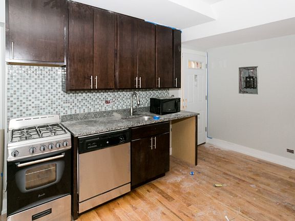 4th image of 2902 E Mildred Ave #G