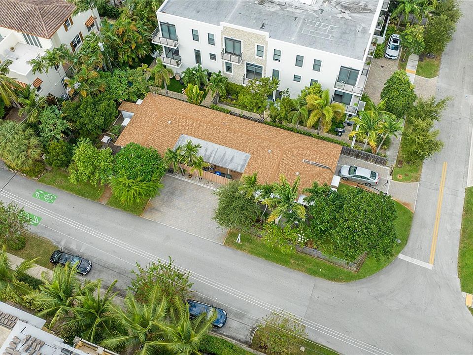 1st image of 1615-1617 NE 9th Street
