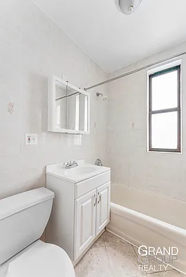 Rented by Grand Group Realty | media 7