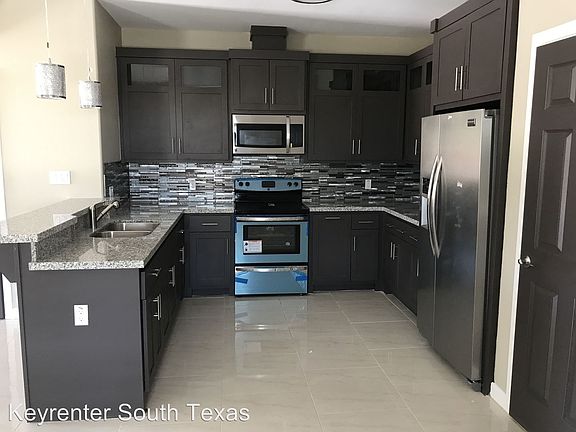 3rd image of 1200 Camellia Ave