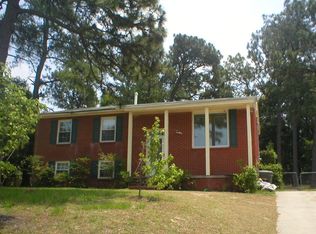 4311 Coventry Rd, Fayetteville, NC 28304