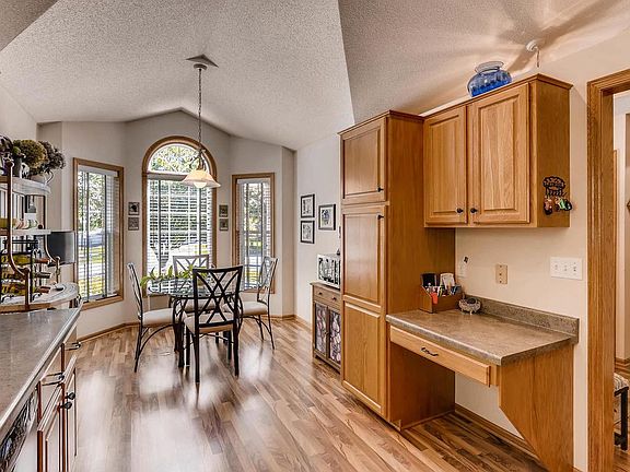 5th image of 3307 Edinbrook Ct N