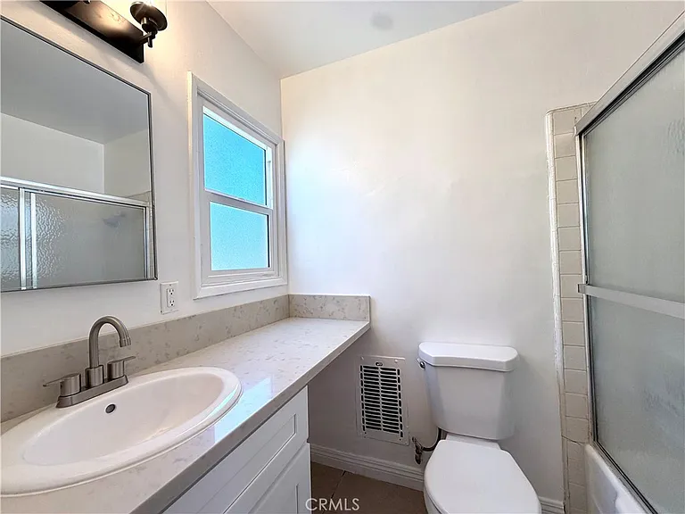 8767 Valley Blvd #15 — Photo 9