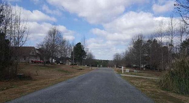 2nd image of 531 Aaron Cir
