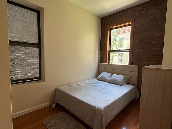 2nd image of 309 W 111th St APT 4