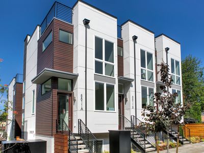 8511 16th Ave NW #A, Seattle, WA, 98117
