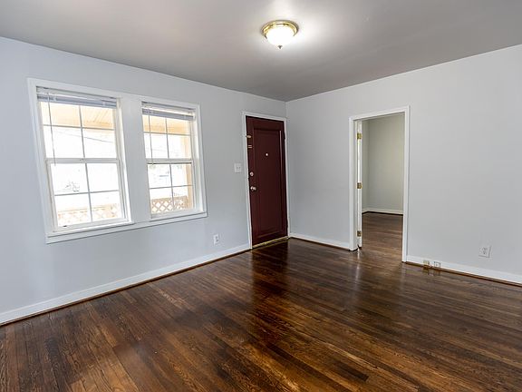 3rd image of 2302 Mimosa St