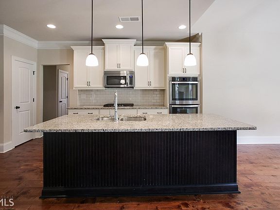 5th image of 257 Enfield Ln #17