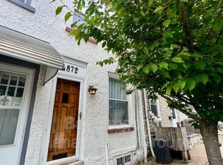 4872 Ogle St, Philadelphia, PA 19127