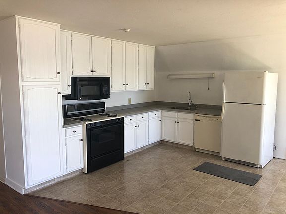 3rd image of 3065 E Ocean Blvd APT 4
