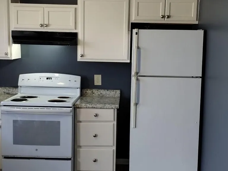 1110 Sheffield Ave — Photo 10