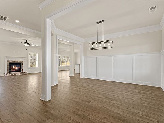 4th image of 89 Boggs Rd