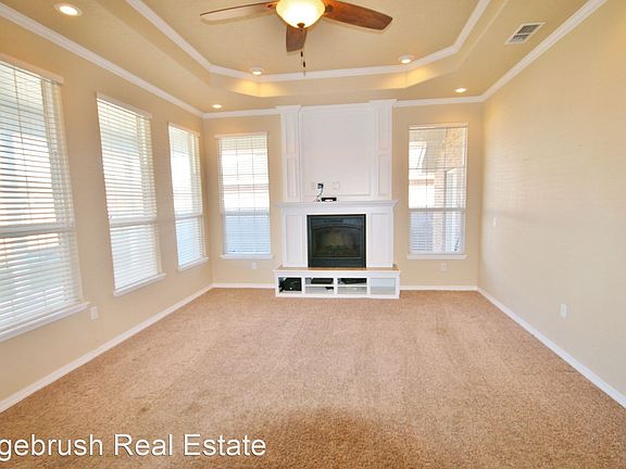 4th image of 600 Almond Tree Ln