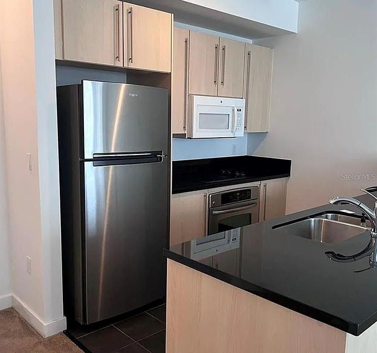 1st image of 1111 SW 1st Ave #1924
