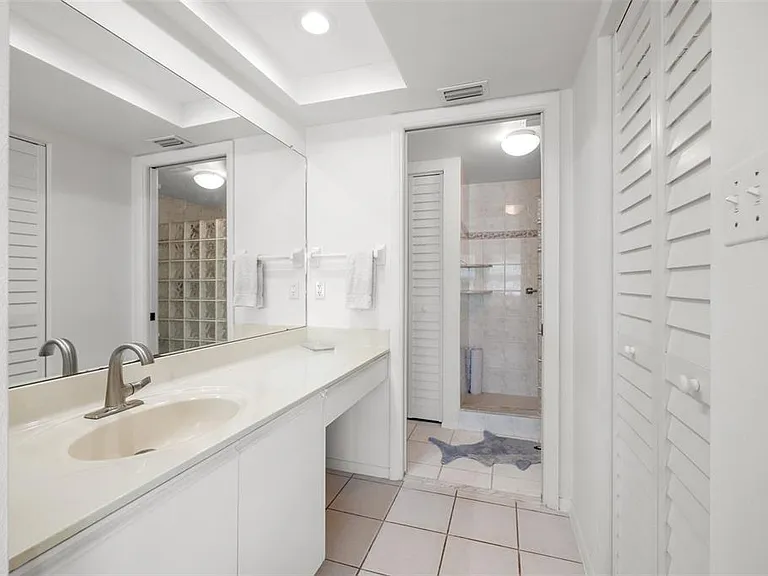 1316 Pasadena Ave S #204 — Photo 19