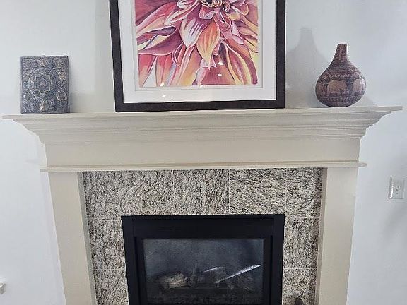 4th image of 2846 N Cloverdale Rd #144