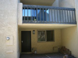 74 Avalon Terrace Rd, Avalon, CA 90704