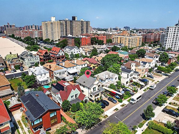 5th image of 262 W End Ave