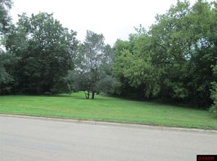 2 11th St S, Saint James, MN 56081