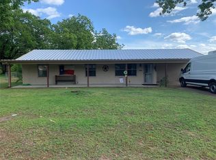 221 Nuss Dr, Mineola, TX 75773