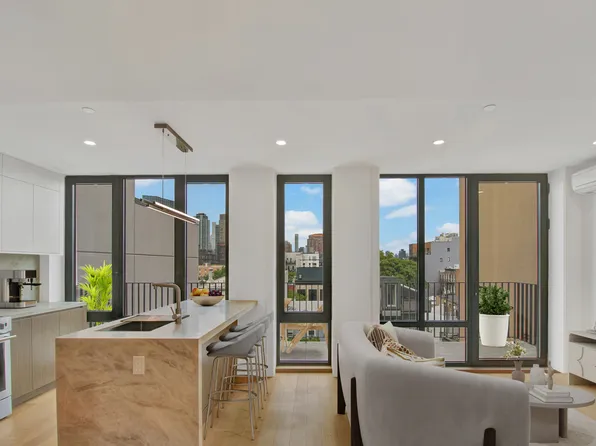 149 Green Street image 1 of 34