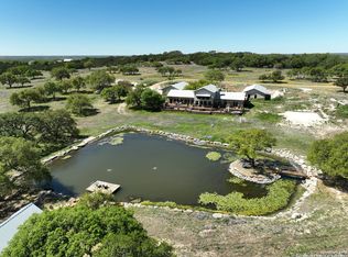 163 Northridge Dr W, Mountain Home, TX 78058