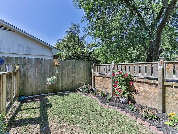 4th image of 1605 Jessie Ln