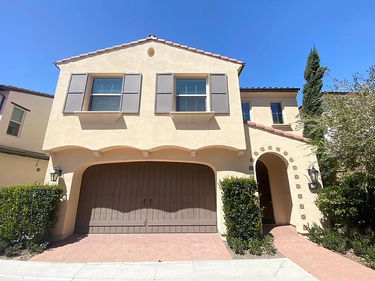 71 Decker — Photo 1