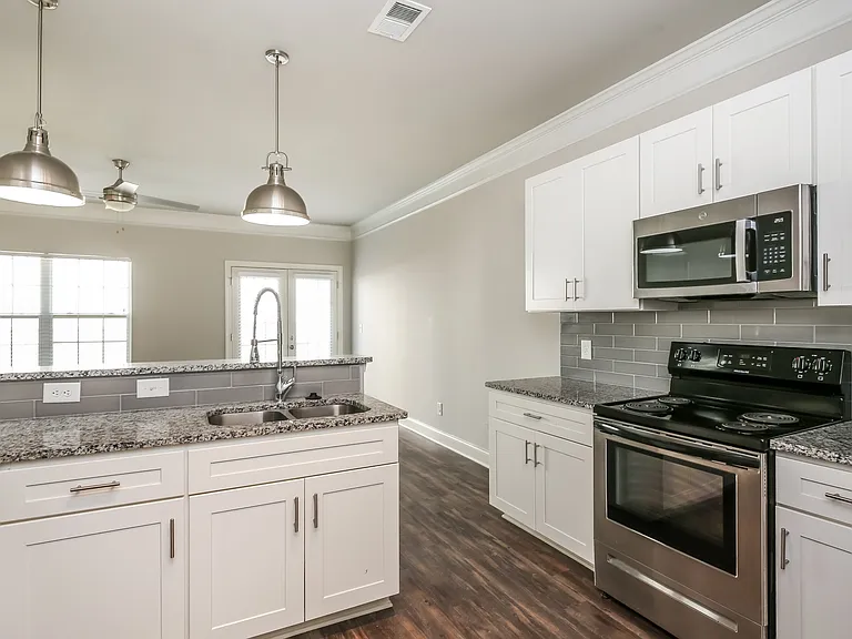 7 Madaline Ln — Photo 8