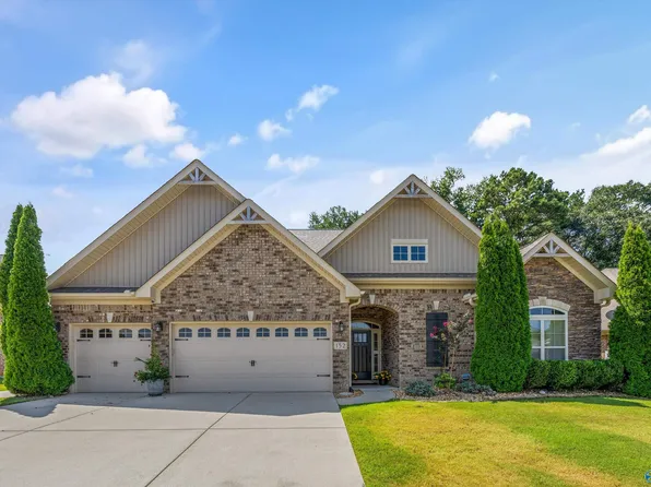 152 Autumn Cove Dr, Madison, AL 35756