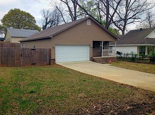 420 N 14th St, Van Buren, AR 72956