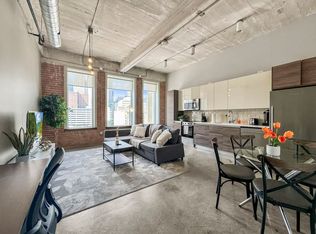 555 Evergreen St #ID1055870P, Dallas, TX 75201