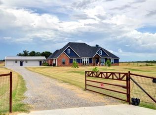 1017 Monarch Ct, Poolville, TX 76487
