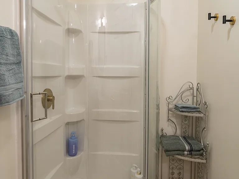 3601 Landau Ave NE — Photo 20